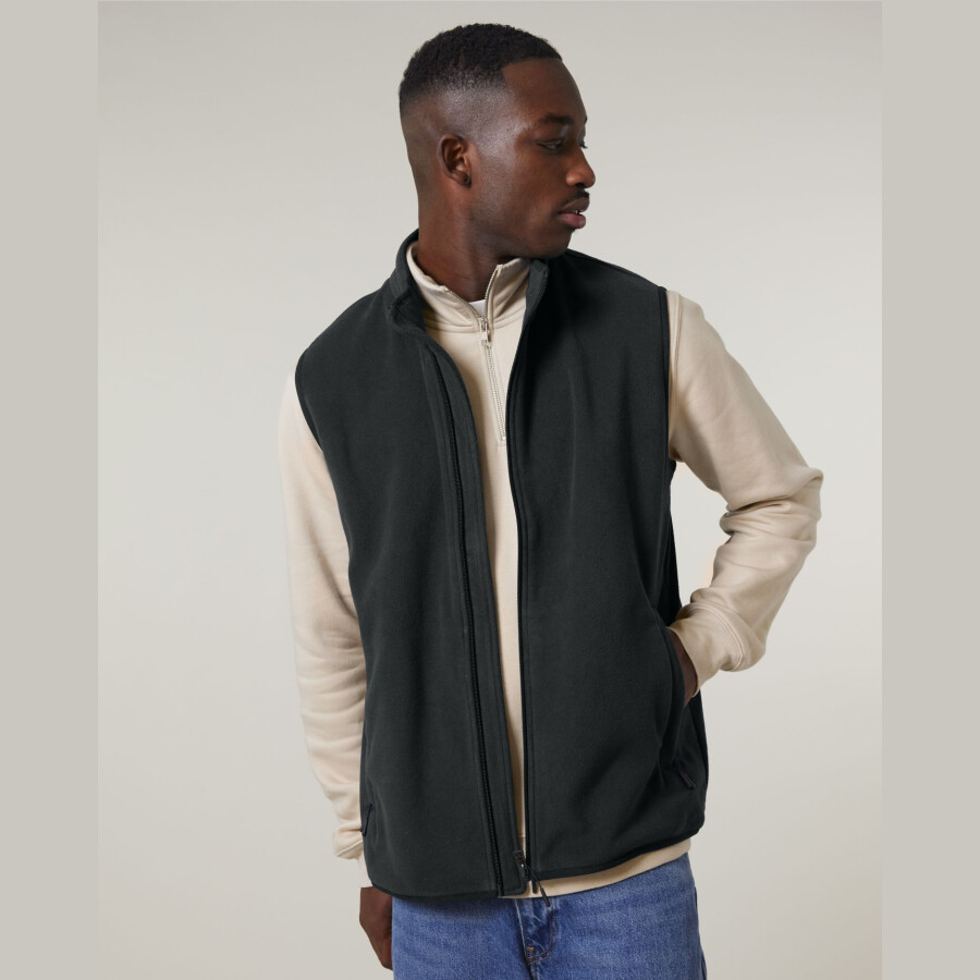 Stanley Quester, Mehed